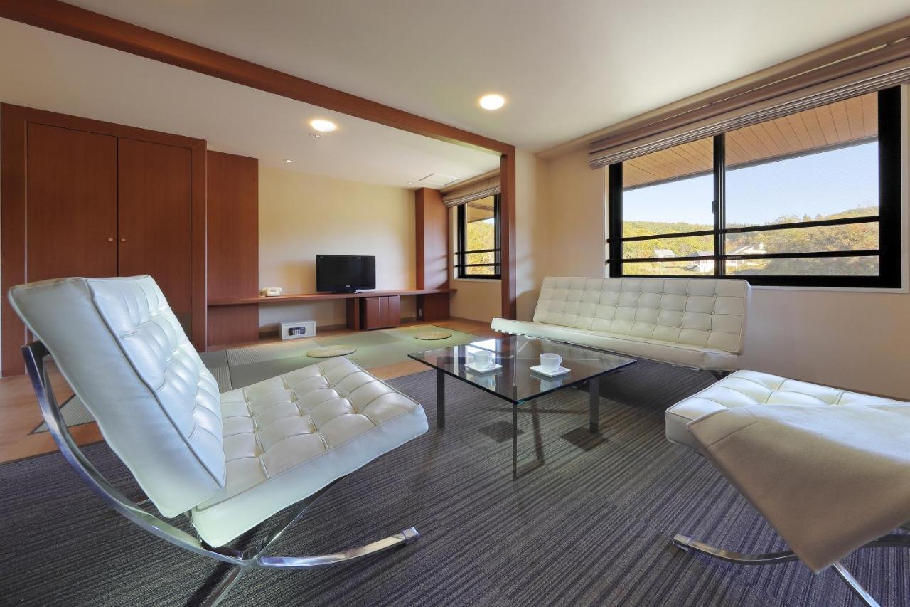 טקיאמה Hotel Ryu Resort And Spa מראה חיצוני תמונה